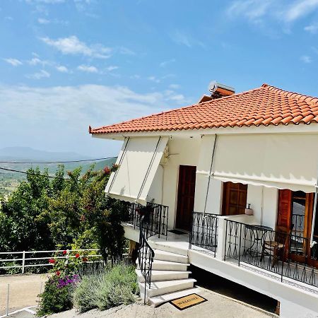 Mavrommátion Guesthouse Lykourgos מראה חיצוני תמונה